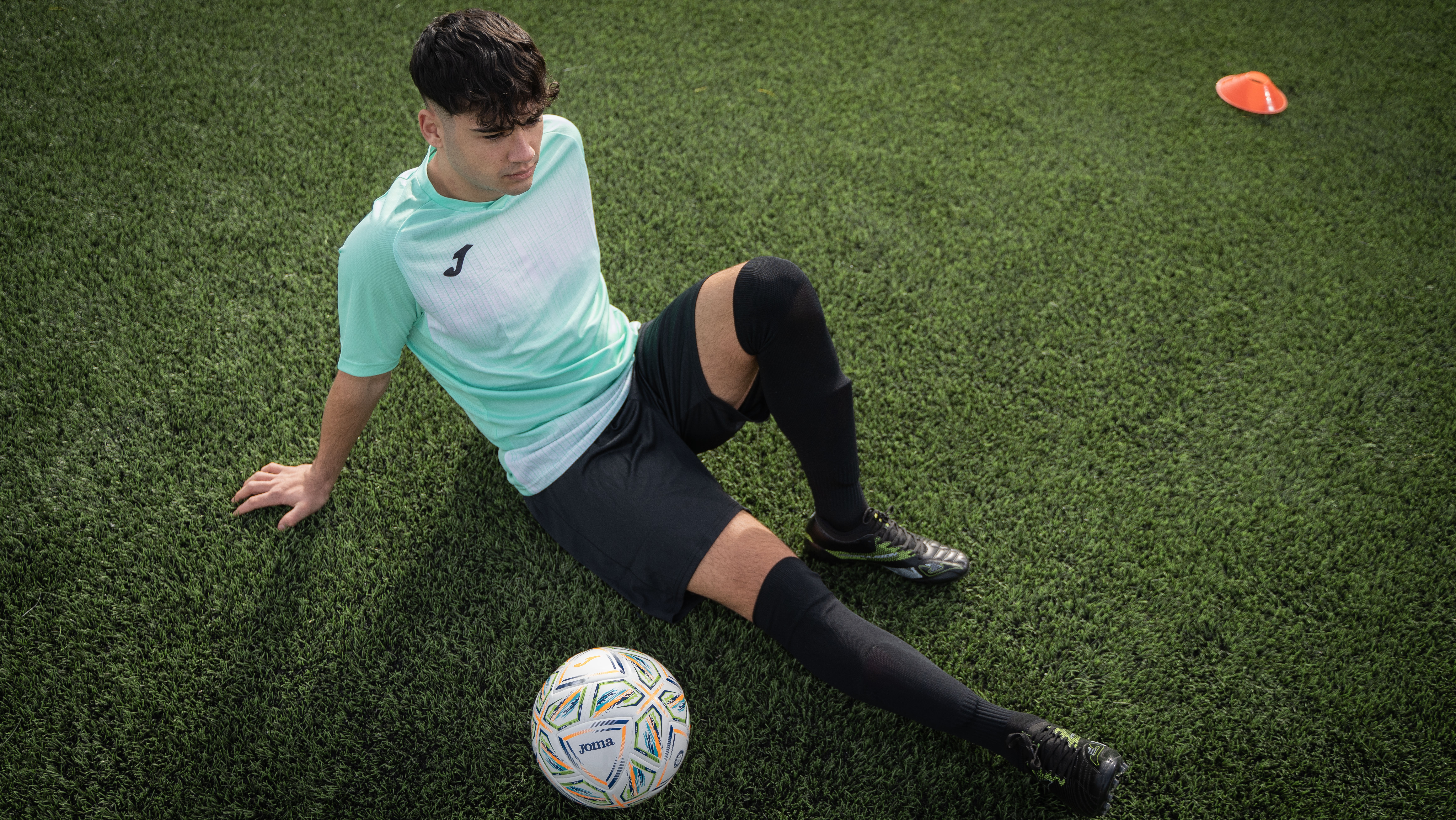 Výprodej sportovního oblečení a obuvi