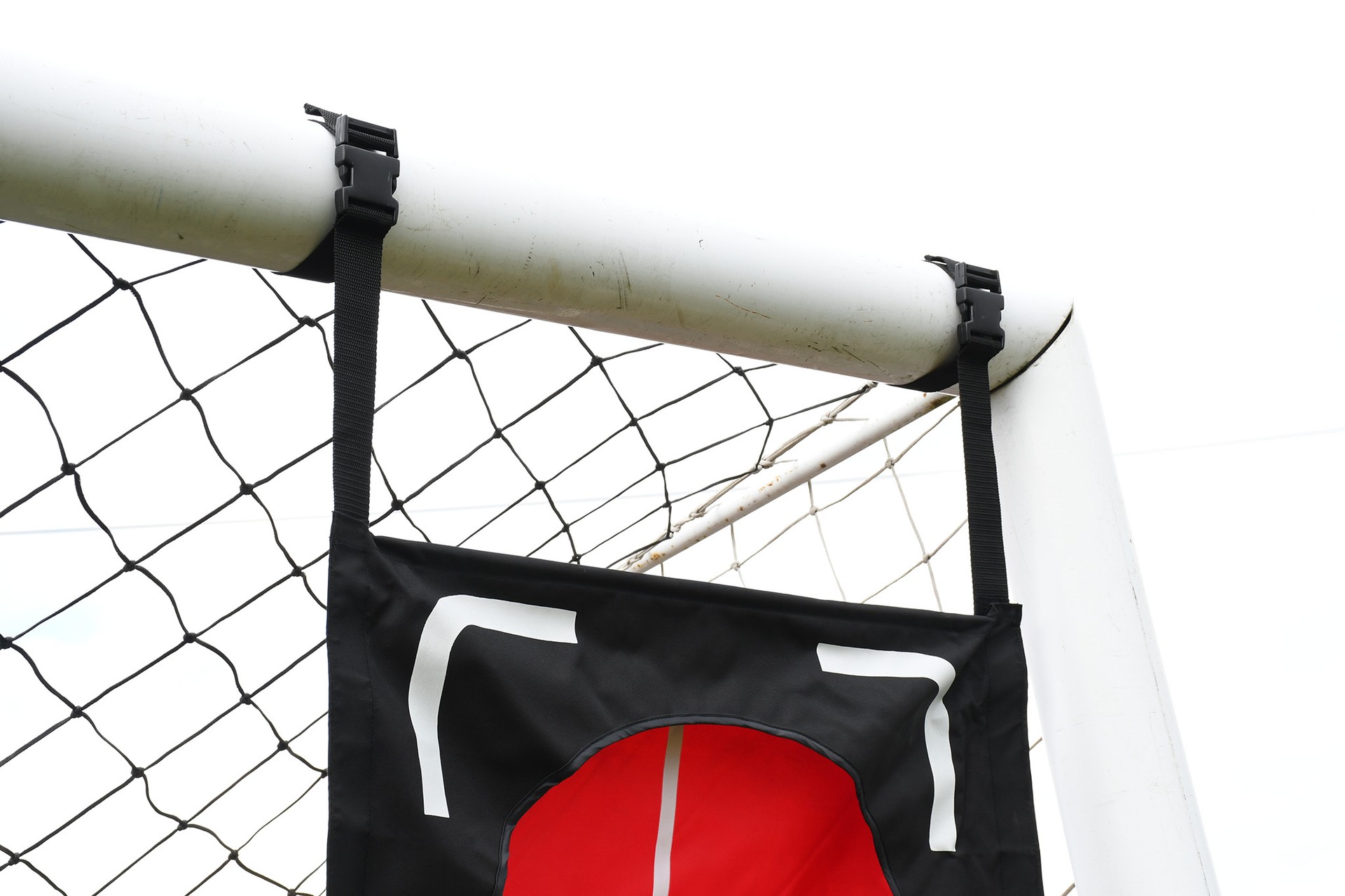 Pomůcky pro trénink přesnosti střelby – sítě a terče