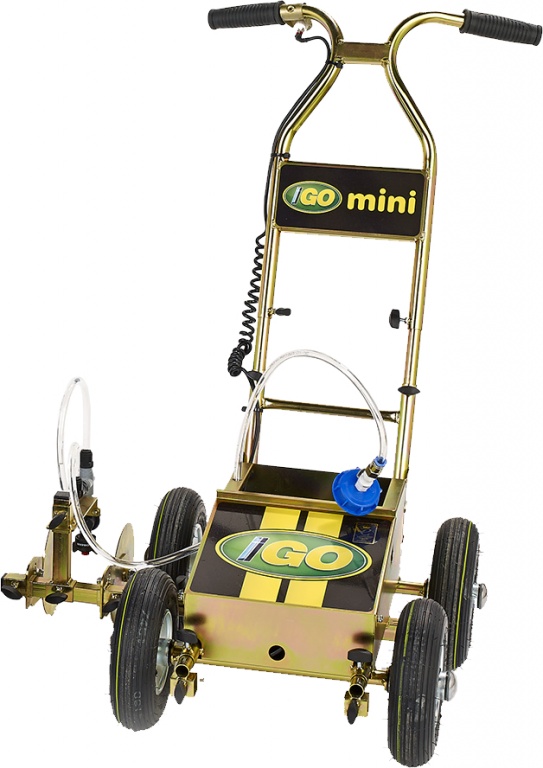 Profesionální lajnovačky iGO pro sportovní hřiště